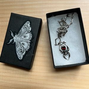 Bloodmilk Eternal Weaver in Garnet